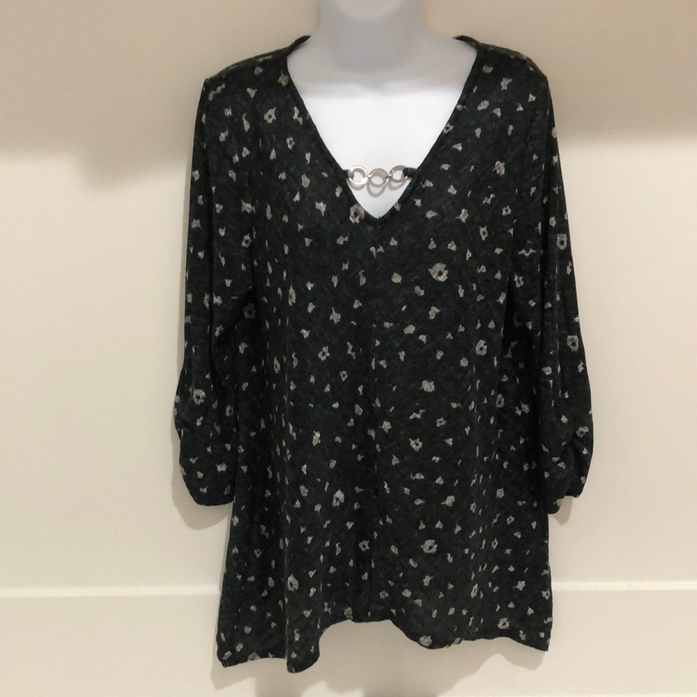 Apt 9 Top Size Large NWOT